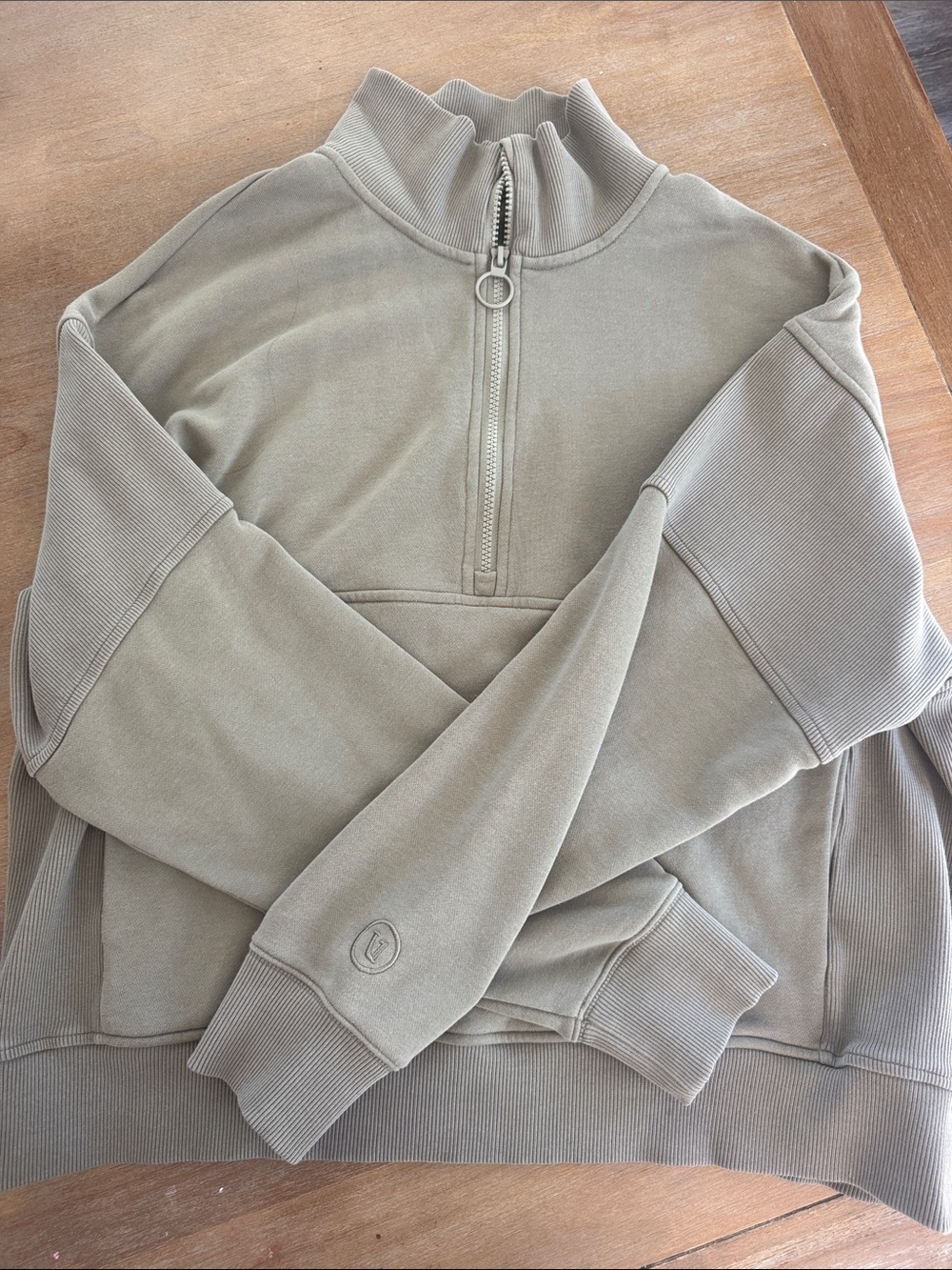 Vuori Olive Quarter-Zip Pullover Sweatshirt
